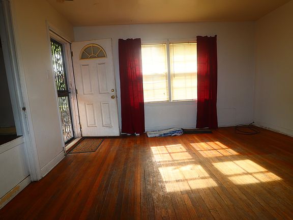 3rd image of 8821 S Eggleston Ave