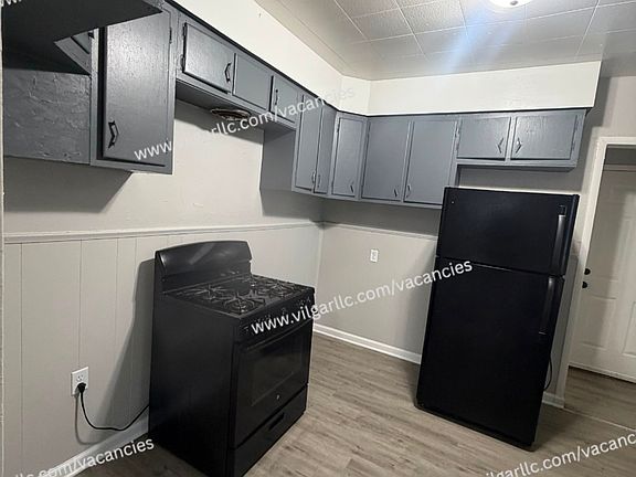 3rd image of 4200 Jefferson St APT 2