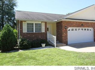 319 Hartcourt Ave, Jerseyville, IL 62052