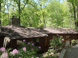 104 John Knox Rd, Black Mountain, NC 28711