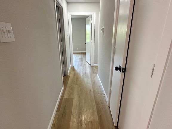 5th image of 1708 Leon St