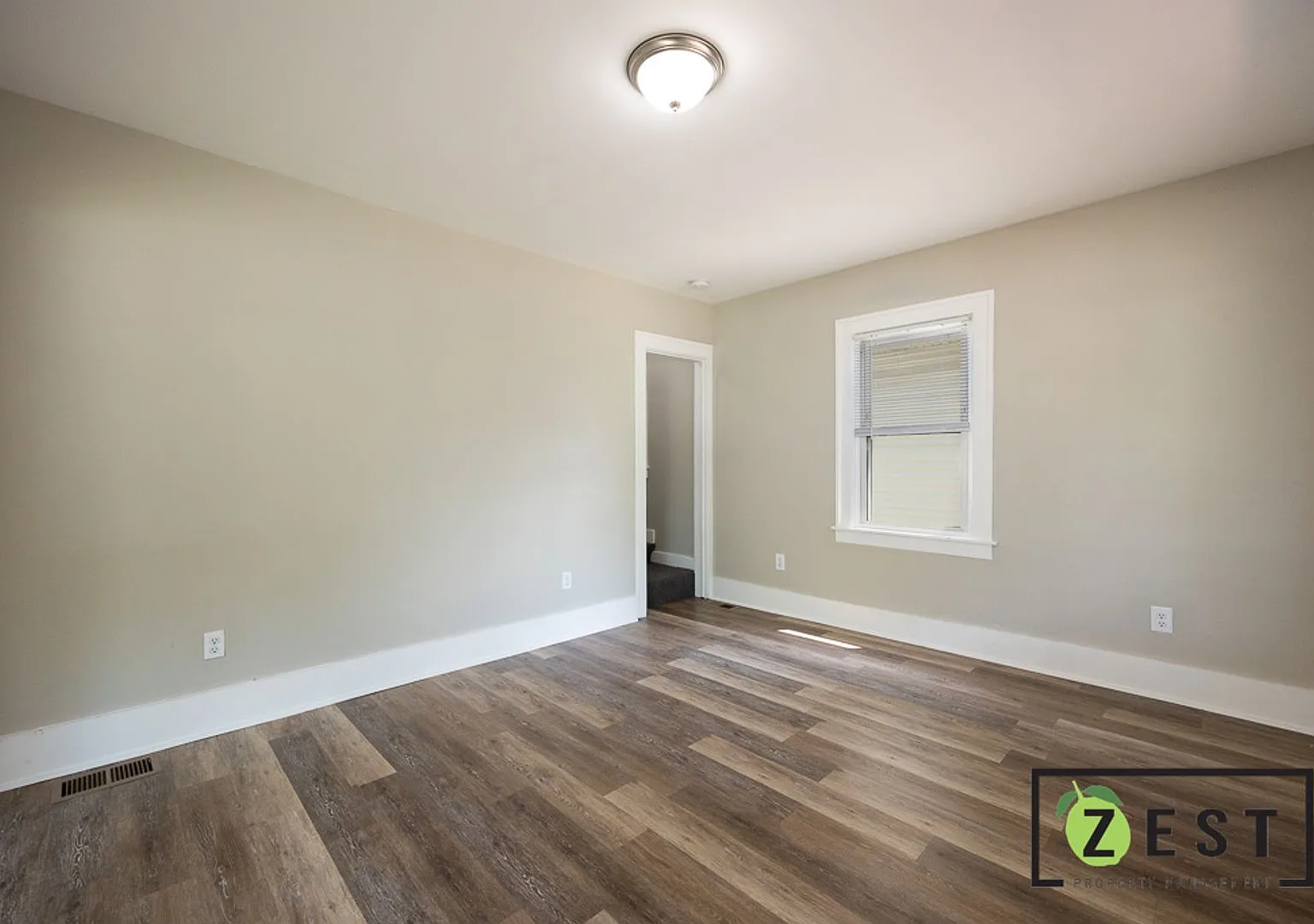 Open House- Friday, October 9th 530pm-6pm! 3 Bedroom 1 Bathroom — Photo 2