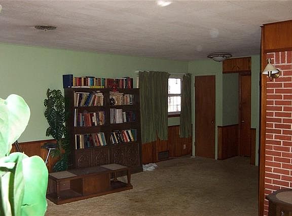 4th image of 4816 Dunlap Dr