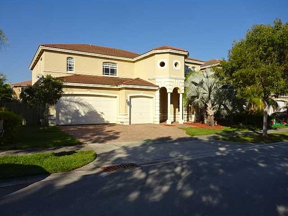 2nd image of 8851 SW 204th Ln