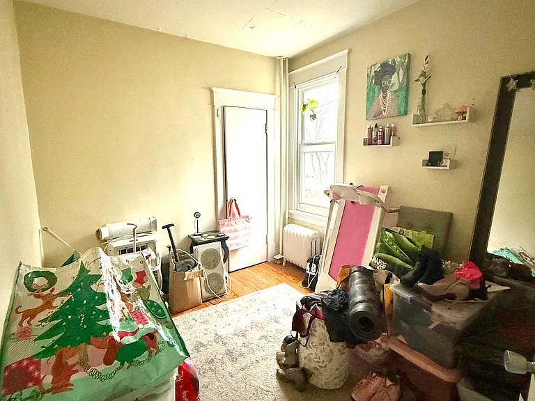 876 Warren St #1 — Photo 8
