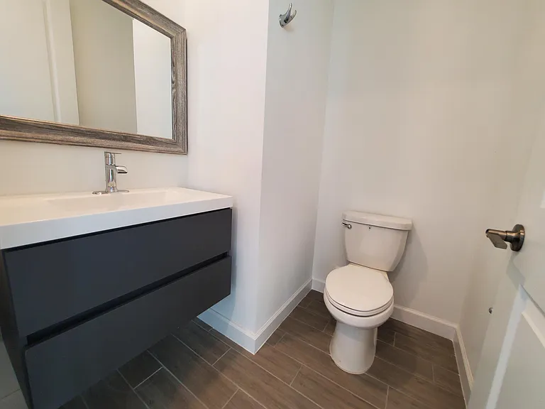 1590 Verawood Ln — Photo 8