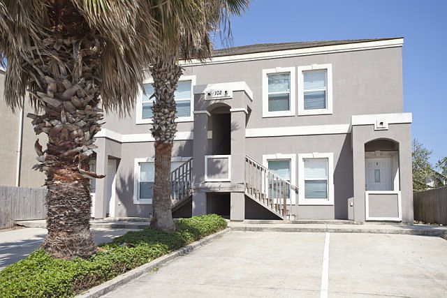 1st image of 102 E Huisache St #3