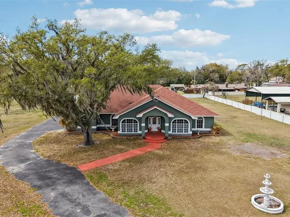 7026 Pinehaven Dr, Lakeland, FL 33810