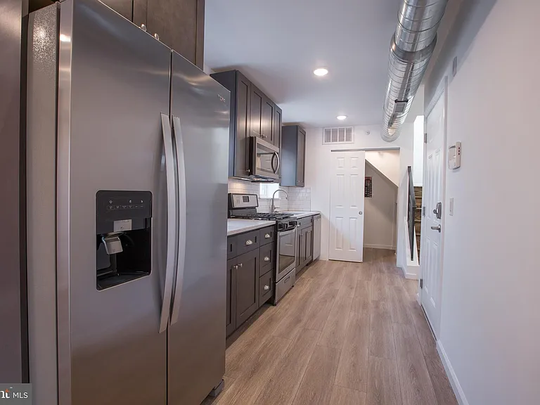 1611 Swain St #3 — Photo 6