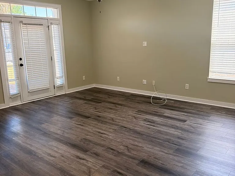 3704 Tiki Dr — Photo 3