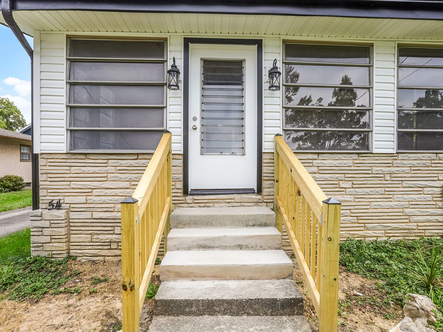 3 bed, 988 sqft, $1,800 — Photo 3