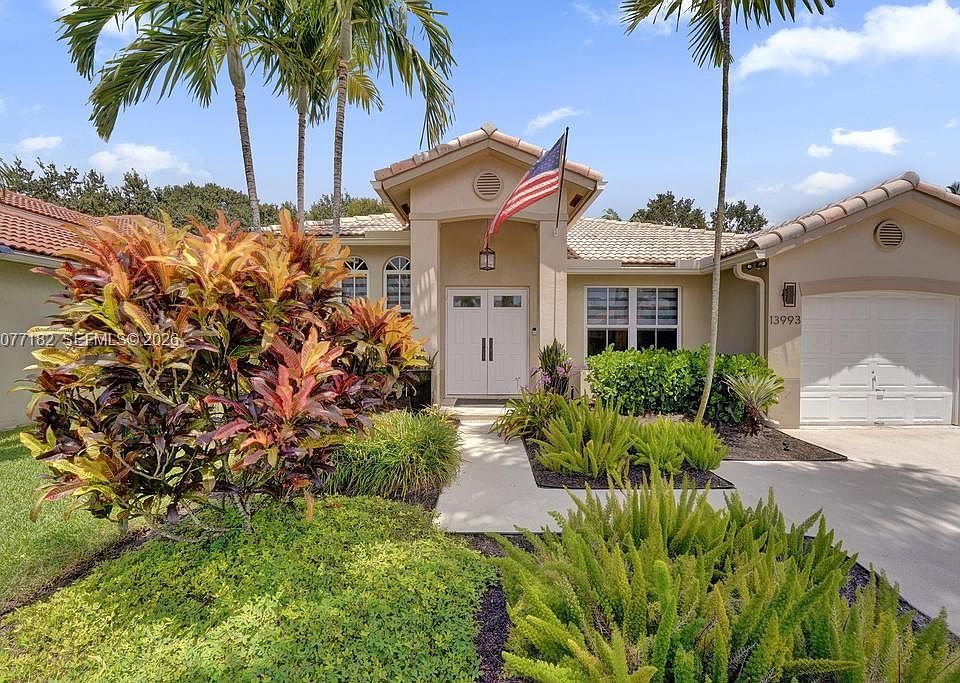 1st image of 13993 N Cypress Cove Cir