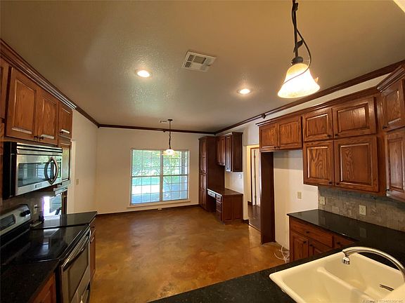 3rd image of 14021 County Road 3599