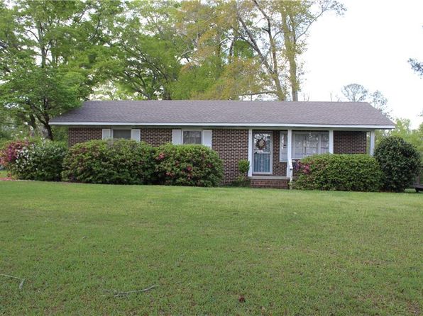 704 Lee St, Fort Deposit, AL 36032