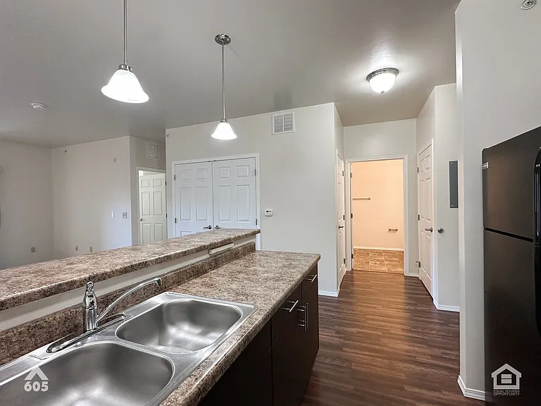 University Hills Village — Photo 203