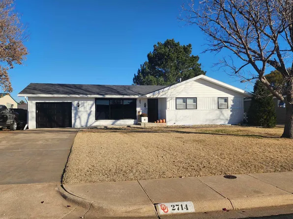 2714 Walnut St, Hays, KS 67601