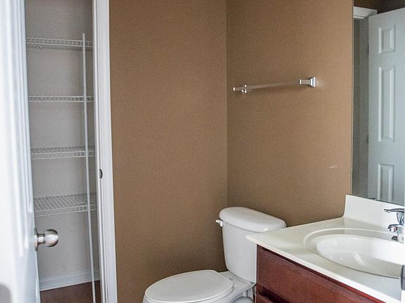 Lower Floor 1/2 Bath