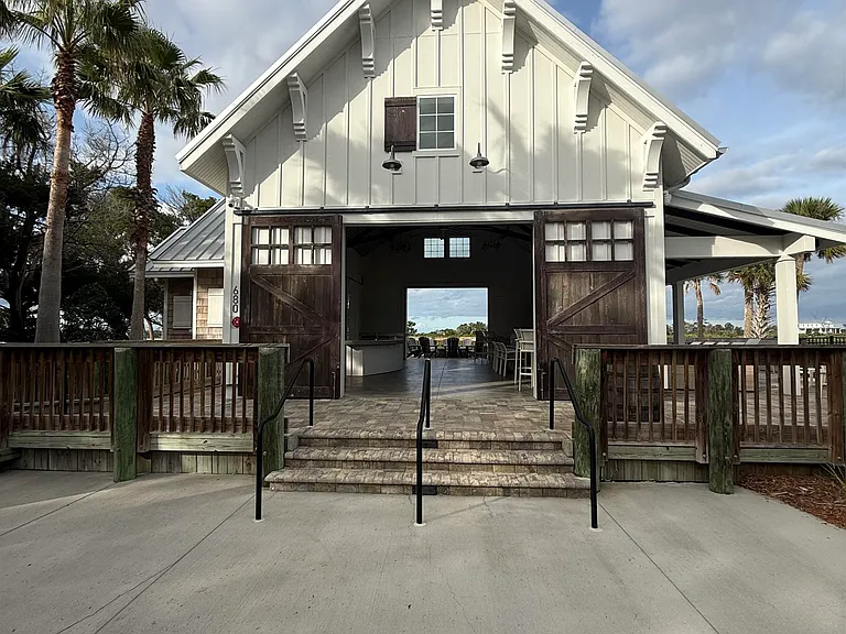 209 Leeward Island Dr — Photo 13