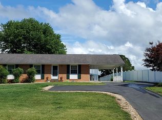 504 Mount Torrey Rd, Lyndhurst, VA 22952