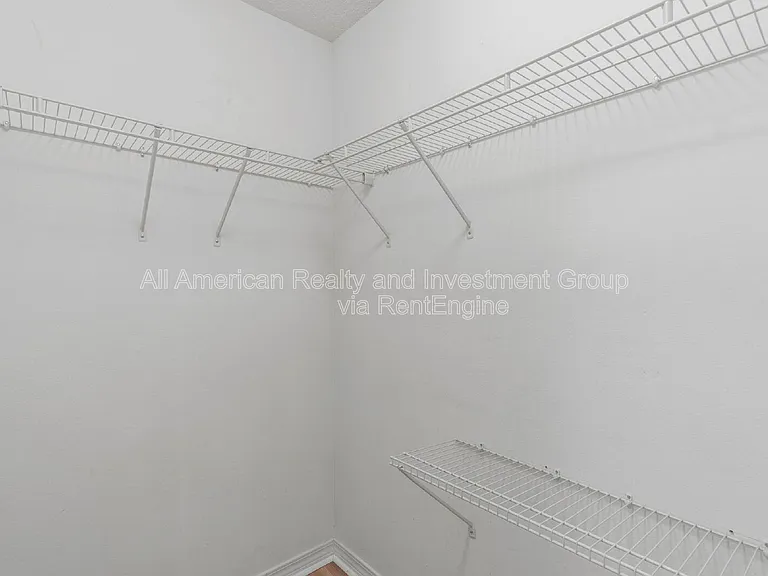 203 Citadel Ln — Photo 28