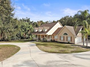 1025 Shore Acres Dr, Leesburg, FL 34748