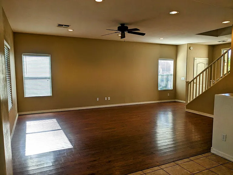 1085 W Sea Urchin St — Photo 16