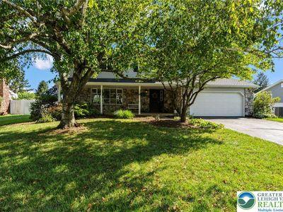 2896 Willow Ln, Macungie, PA, 18062