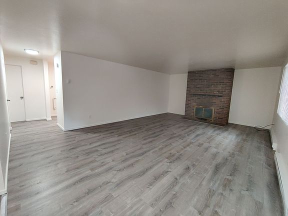 5th image of 1023 & 1025 E Coeur D Alene Ave #6