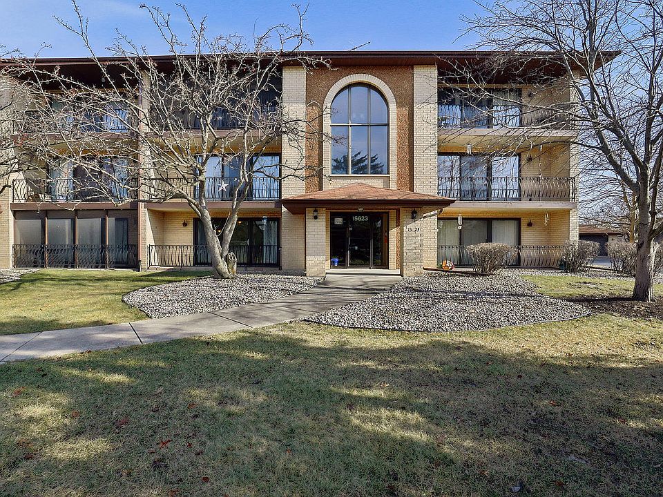 1st image of 15623 Gardenview Ct #1C