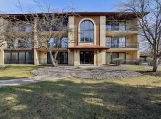 15623 Gardenview Ct #1C, Orland Park, IL 60462