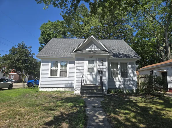 3337 Maffett St, Muskegon Heights, MI 49444