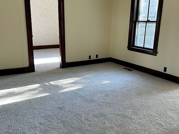 5th image of 3 Paige Avenue