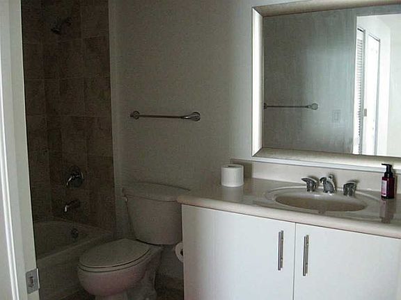 5th image of 7910 Harbor Island Dr APT 1005
