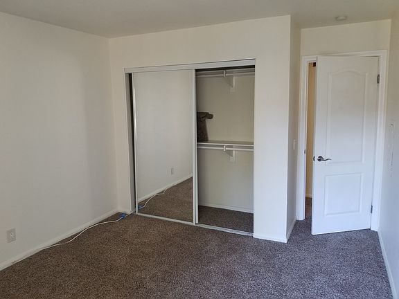 2nd image of 615 Fredricks Ave Unit 112