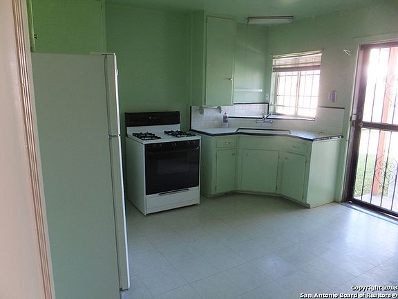 4th image of 123 Furr Dr