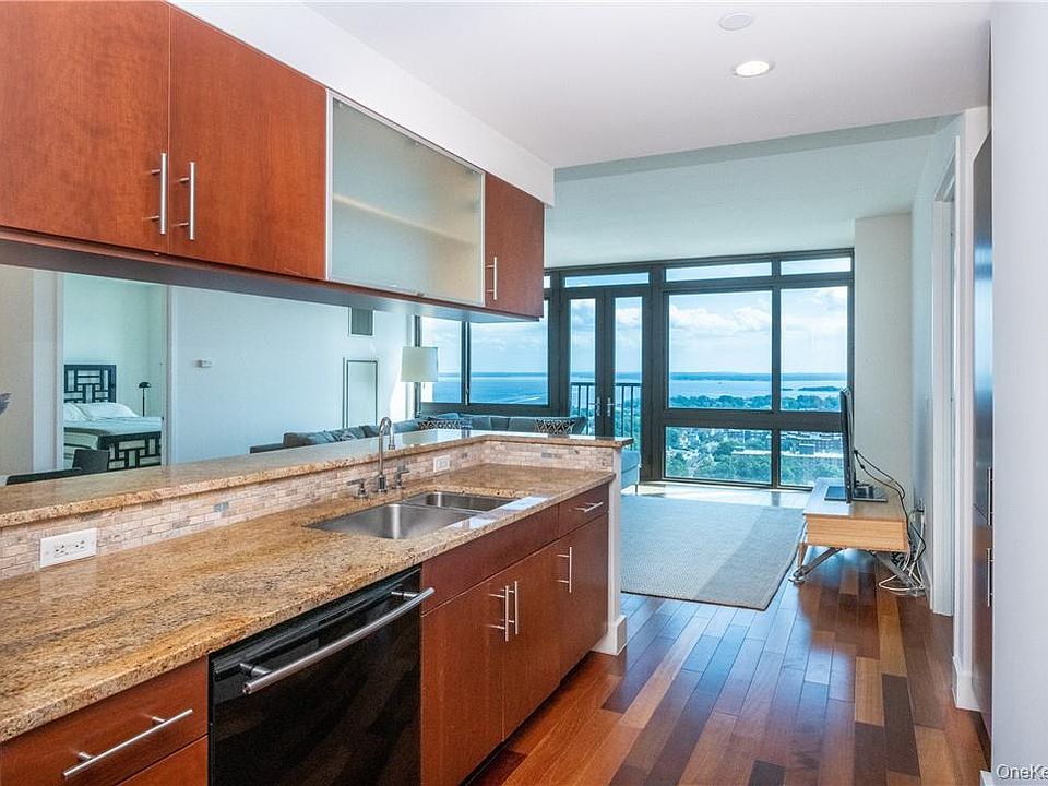 1st image of 175 Huguenot Street #2602