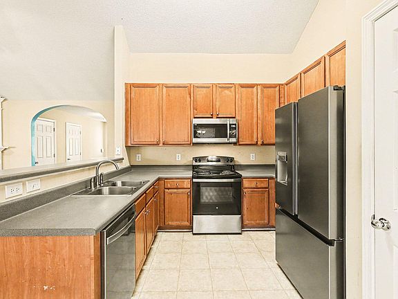 5th image of 5017 Casland Dr