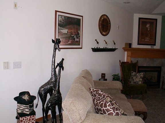 5th image of 11249 S Augusta Dr