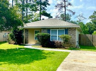 1437 Viola St, Mandeville, LA 70448