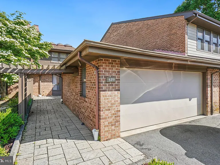 5351 Strathmore Ave — Photo 27