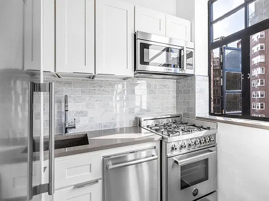 Rented by Douglas Elliman | media 10