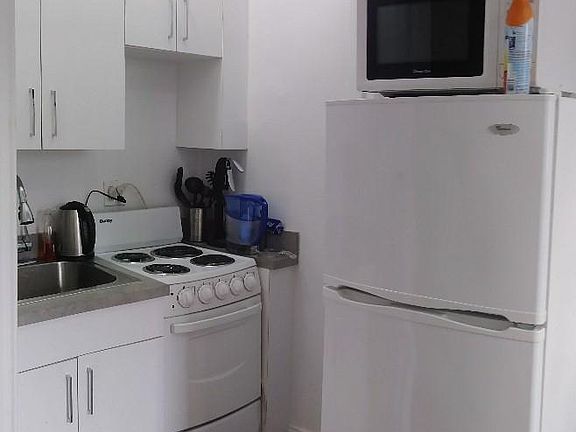 4th image of 49 W 11th St APT 12