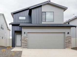 917 N Mirror Creek Way, Meridian, ID 83642