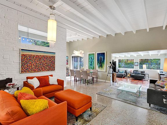 4th image of 2732 NE 15th Terrace