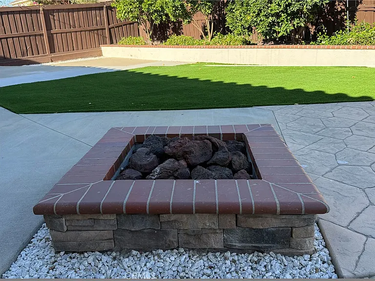27949 Breakwater Ct — Photo 20