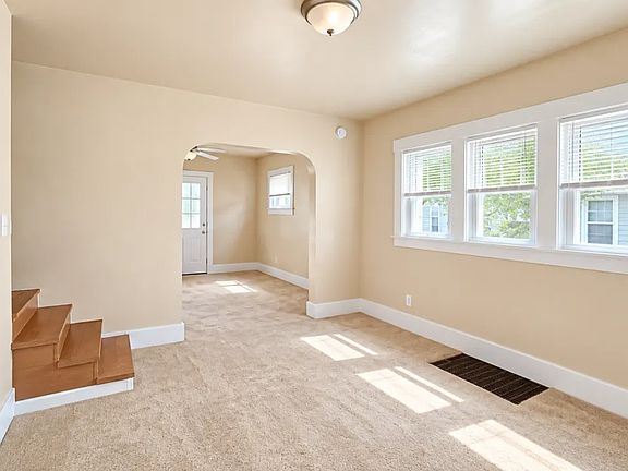 2nd image of 705 S 12th St
