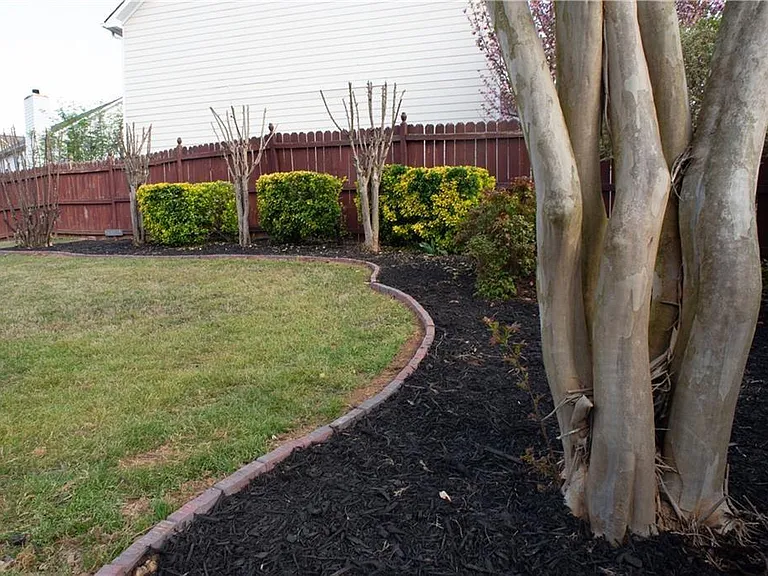 3359 Shallowford Green Dr — Photo 18
