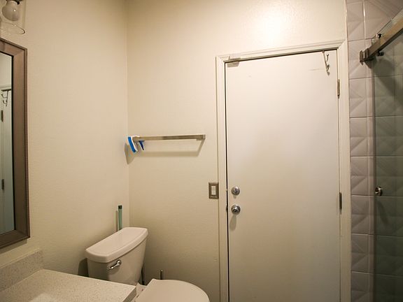 5th image of 28797 Moonrise Way #D1
