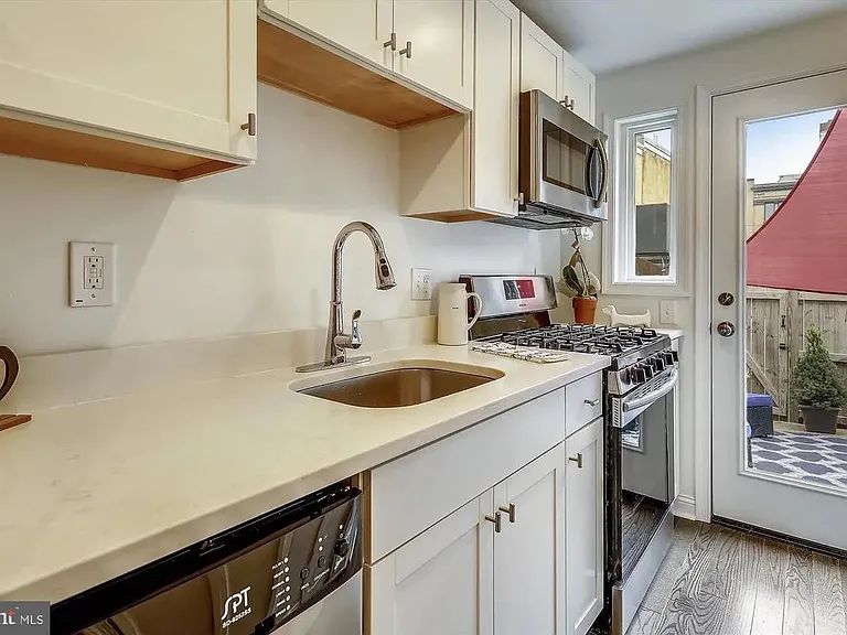 1253 Wylie St NE — Photo 13