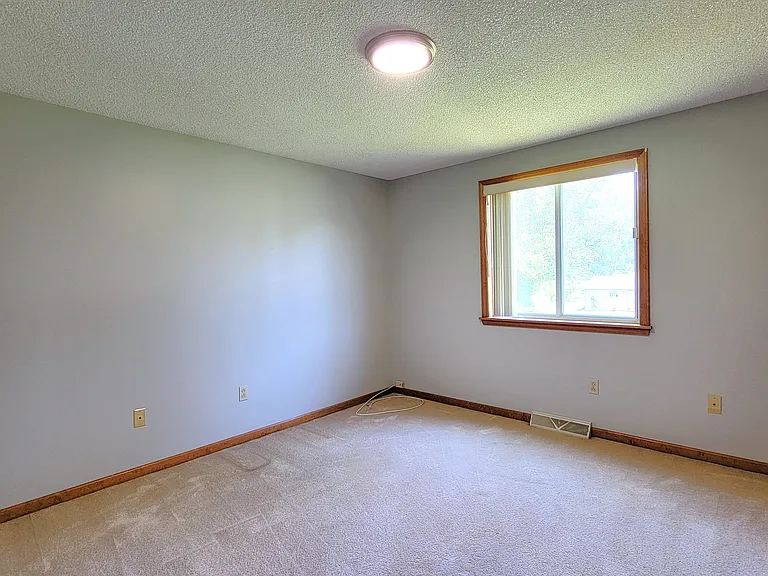 200 Losson Rd #B — Photo 21